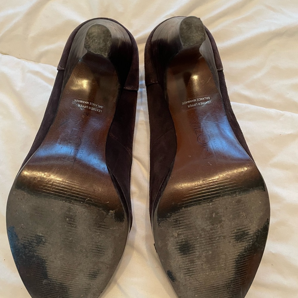 Loft Suede Pumps, size 8 - Picture 3 of 5